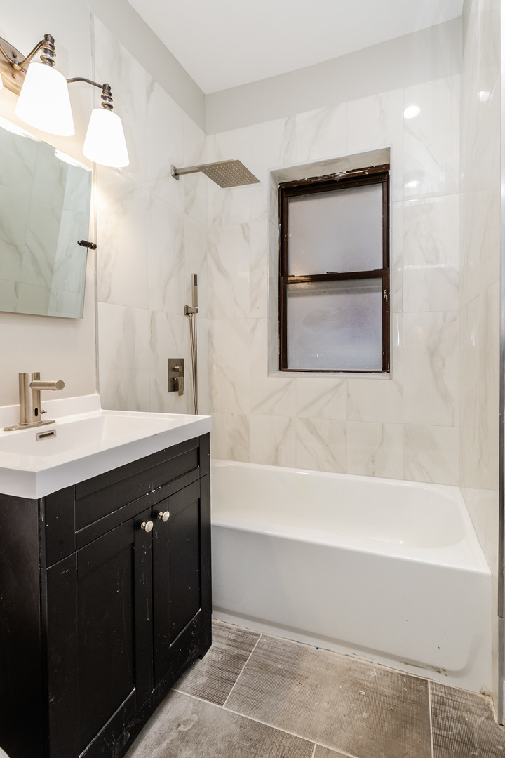 3651 West Grenshaw Street Chicago IL 60624