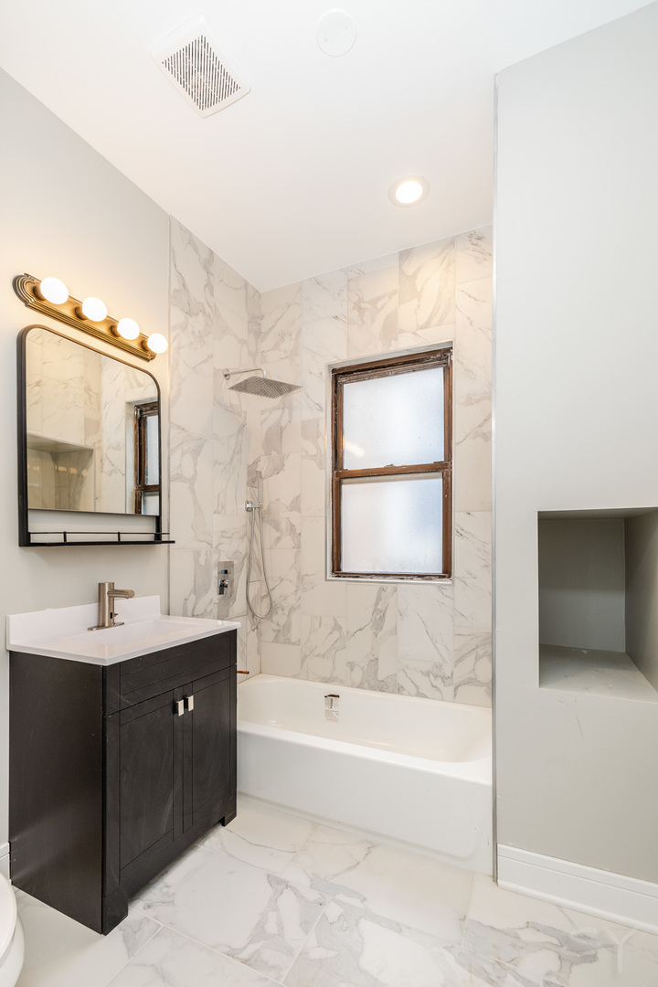 3651 West Grenshaw Street Chicago IL 60624