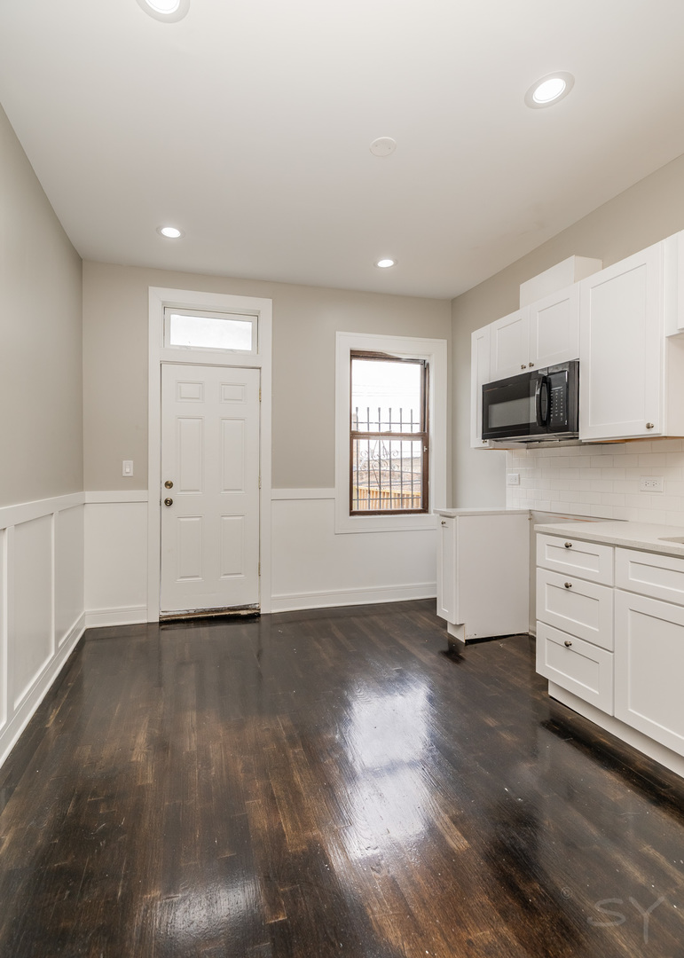 3651 West Grenshaw Street Chicago IL 60624