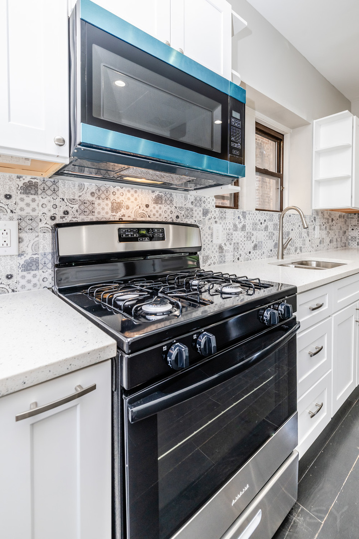 3651 West Grenshaw Street Chicago IL 60624