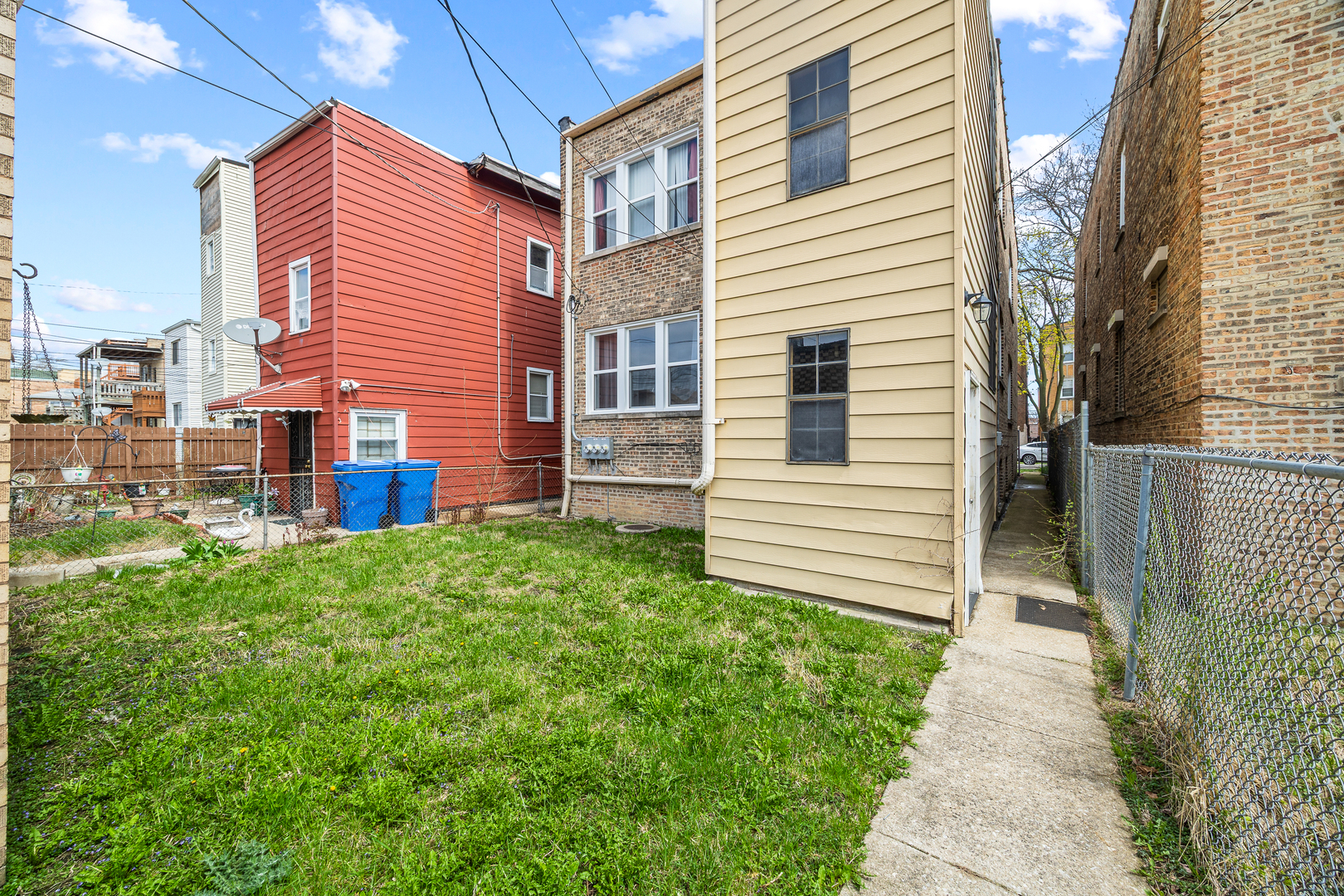8232 South Marshfield Avenue Chicago IL 60620