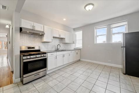 7515 South Essex Avenue Chicago IL 60649