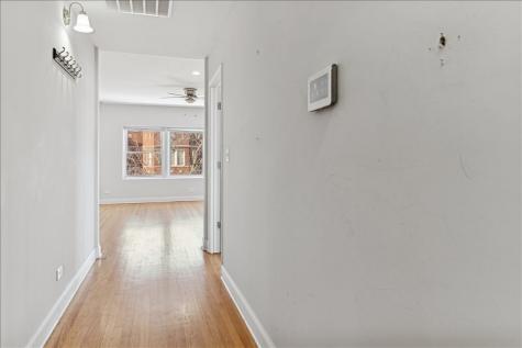 7515 South Essex Avenue Chicago IL 60649