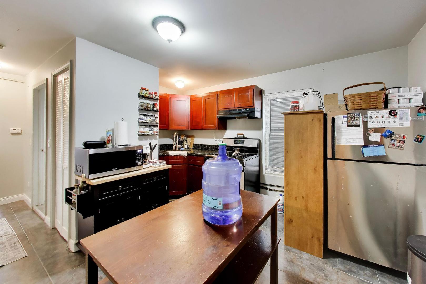 1910 South Leavitt Street Chicago IL 60608
