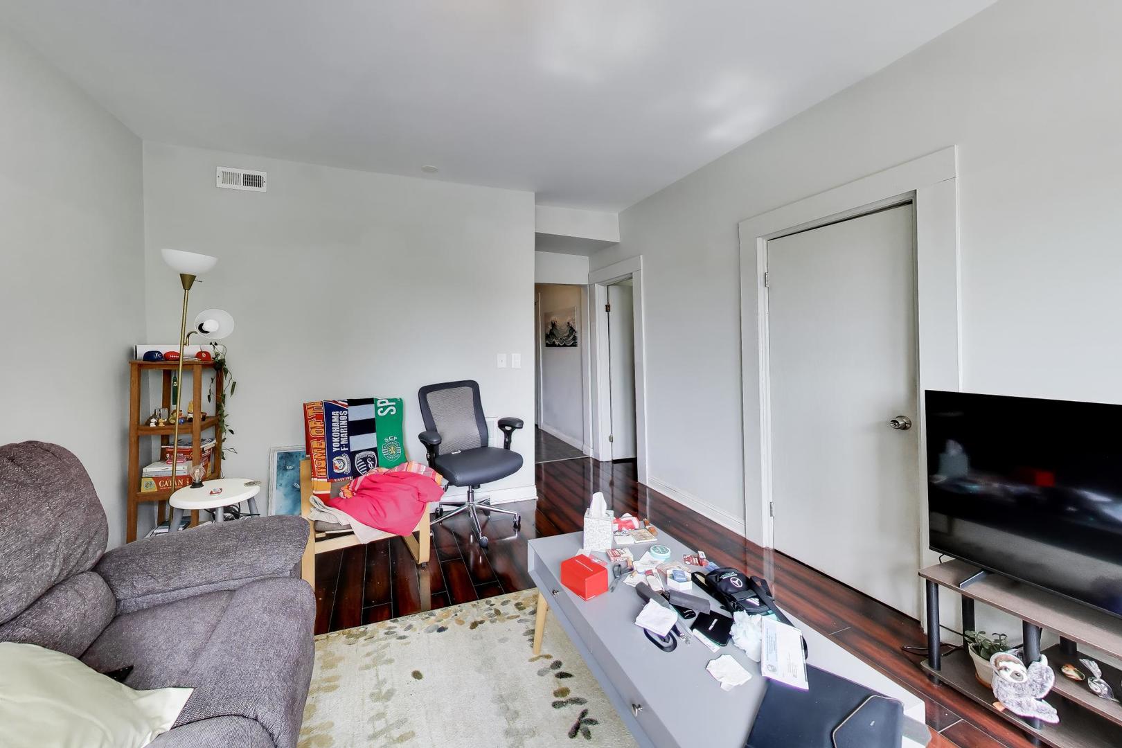 1910 South Leavitt Street Chicago IL 60608