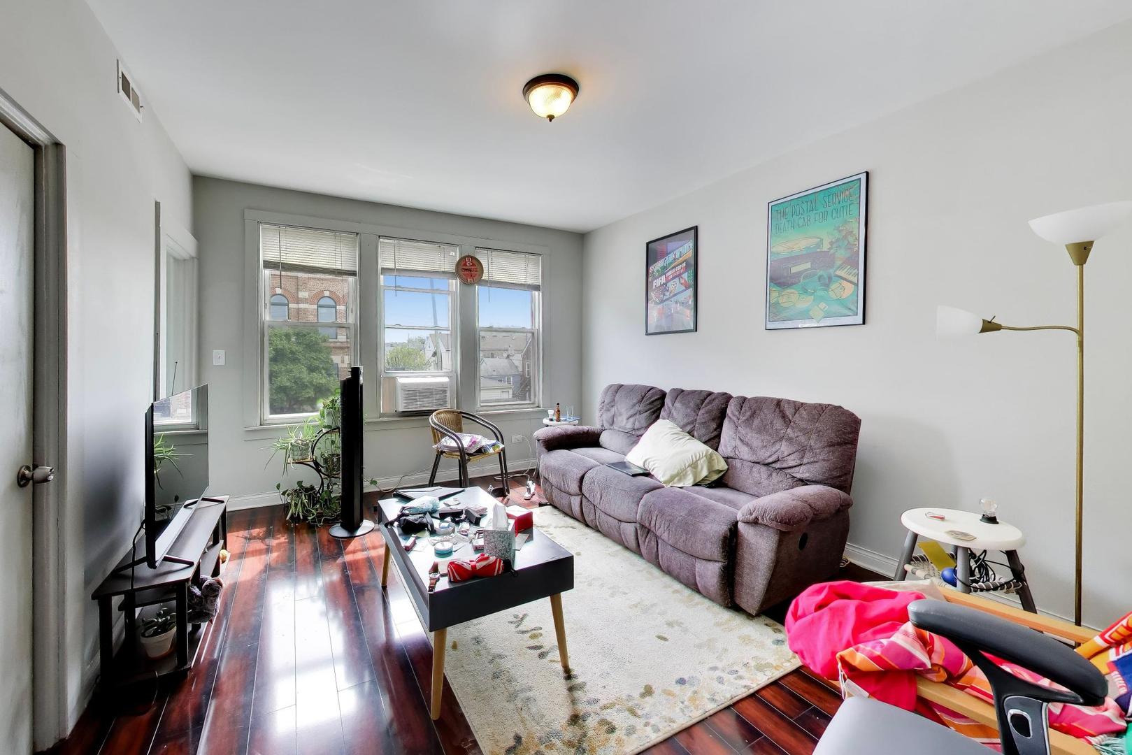 1910 South Leavitt Street Chicago IL 60608