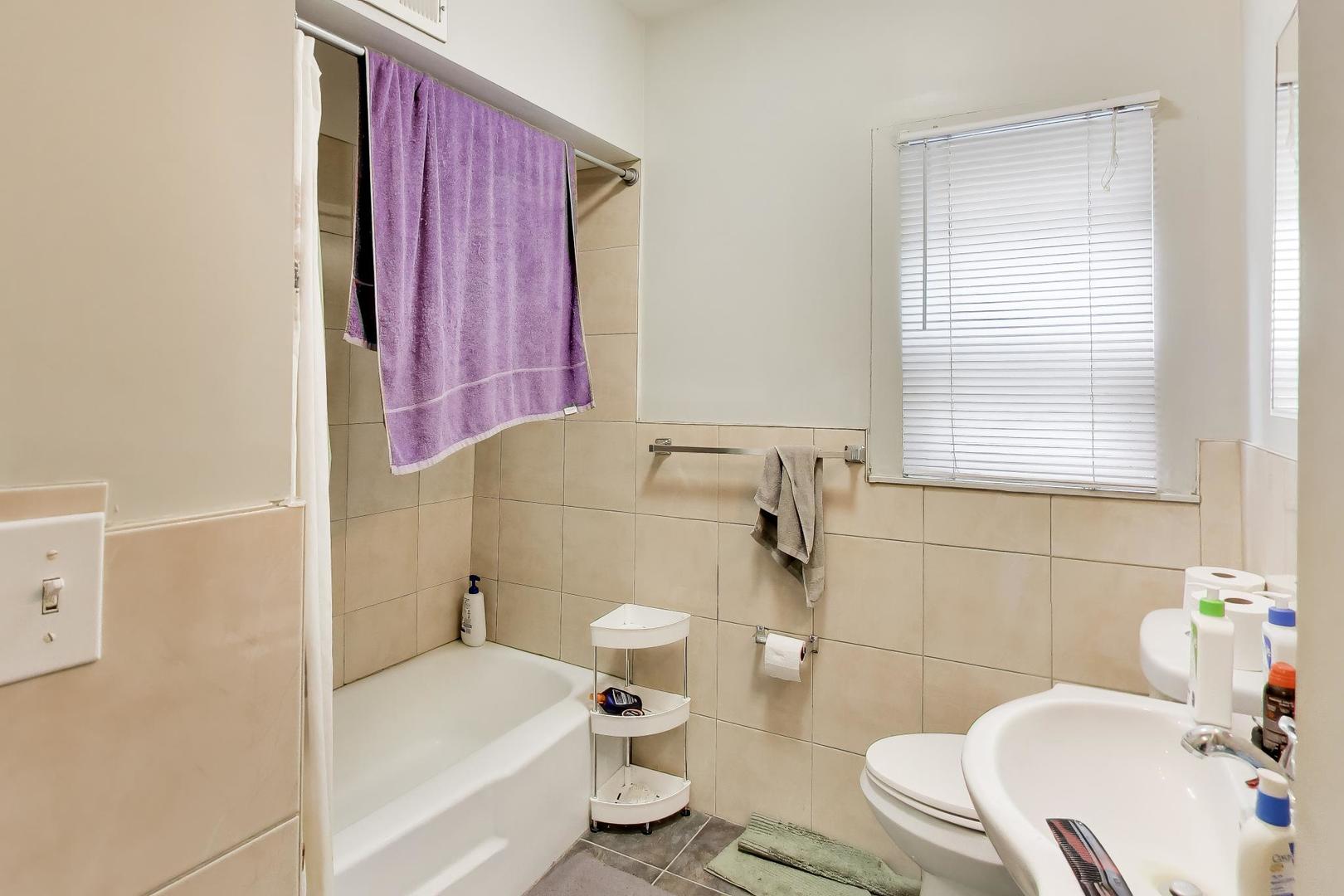 1910 South Leavitt Street Chicago IL 60608
