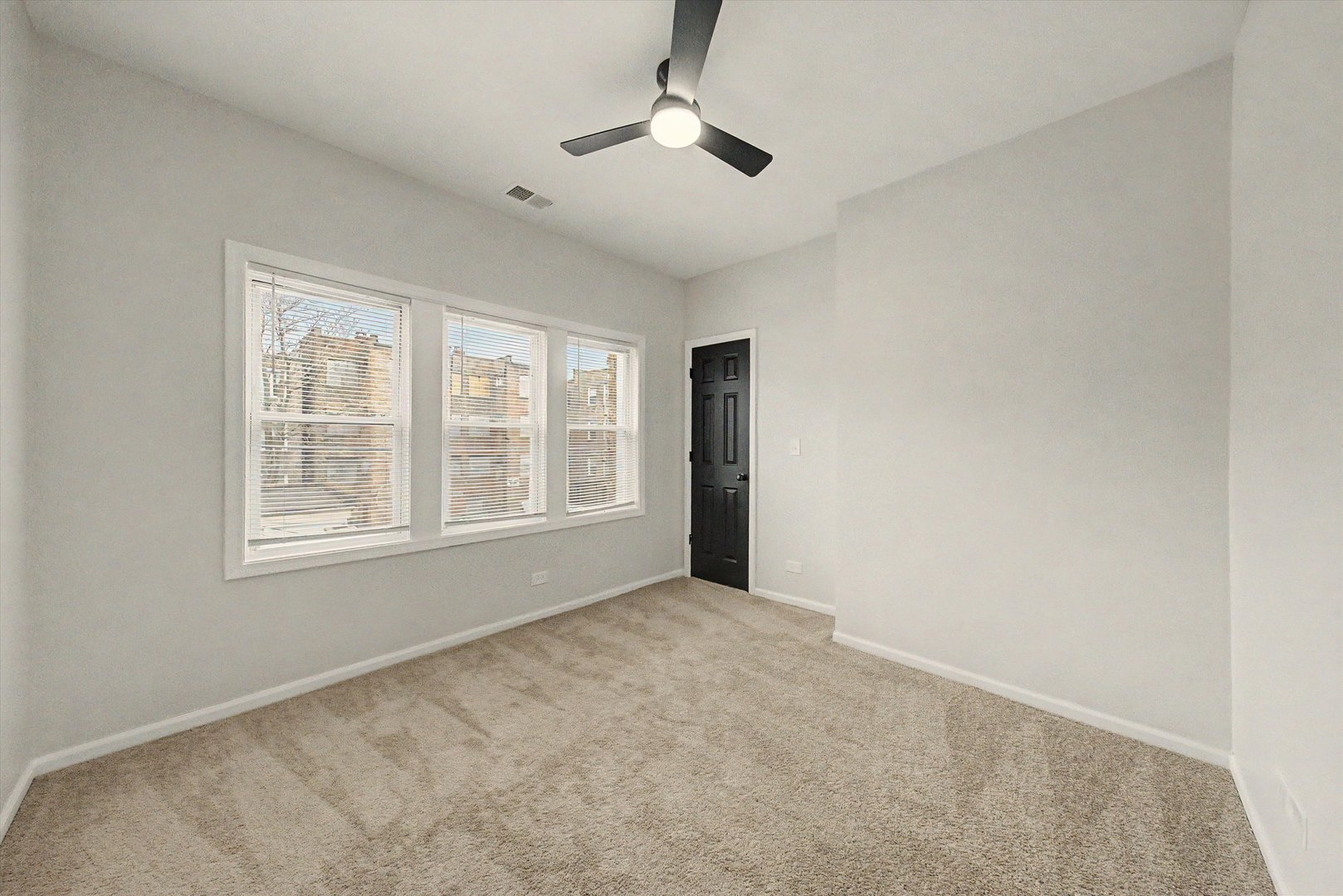 7641 South Phillips Avenue Chicago IL 60649