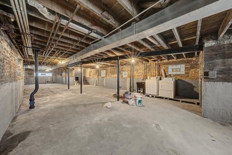 7641 South Phillips Avenue Chicago IL 60649
