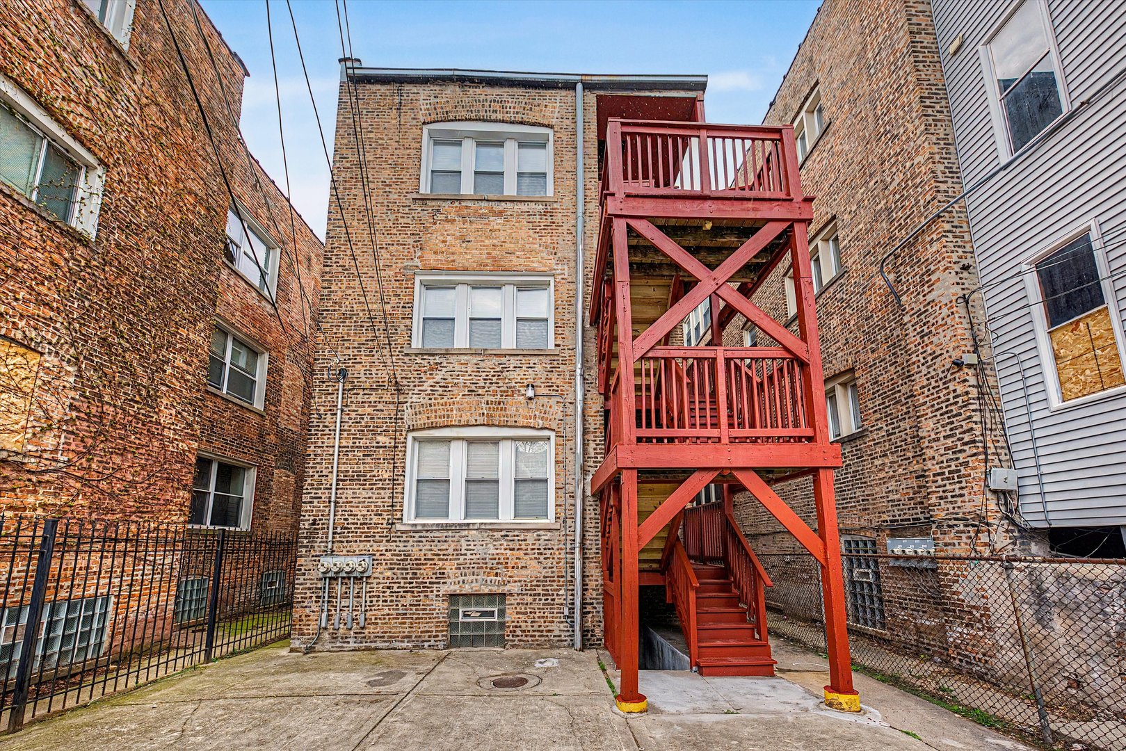 7641 South Phillips Avenue Chicago IL 60649