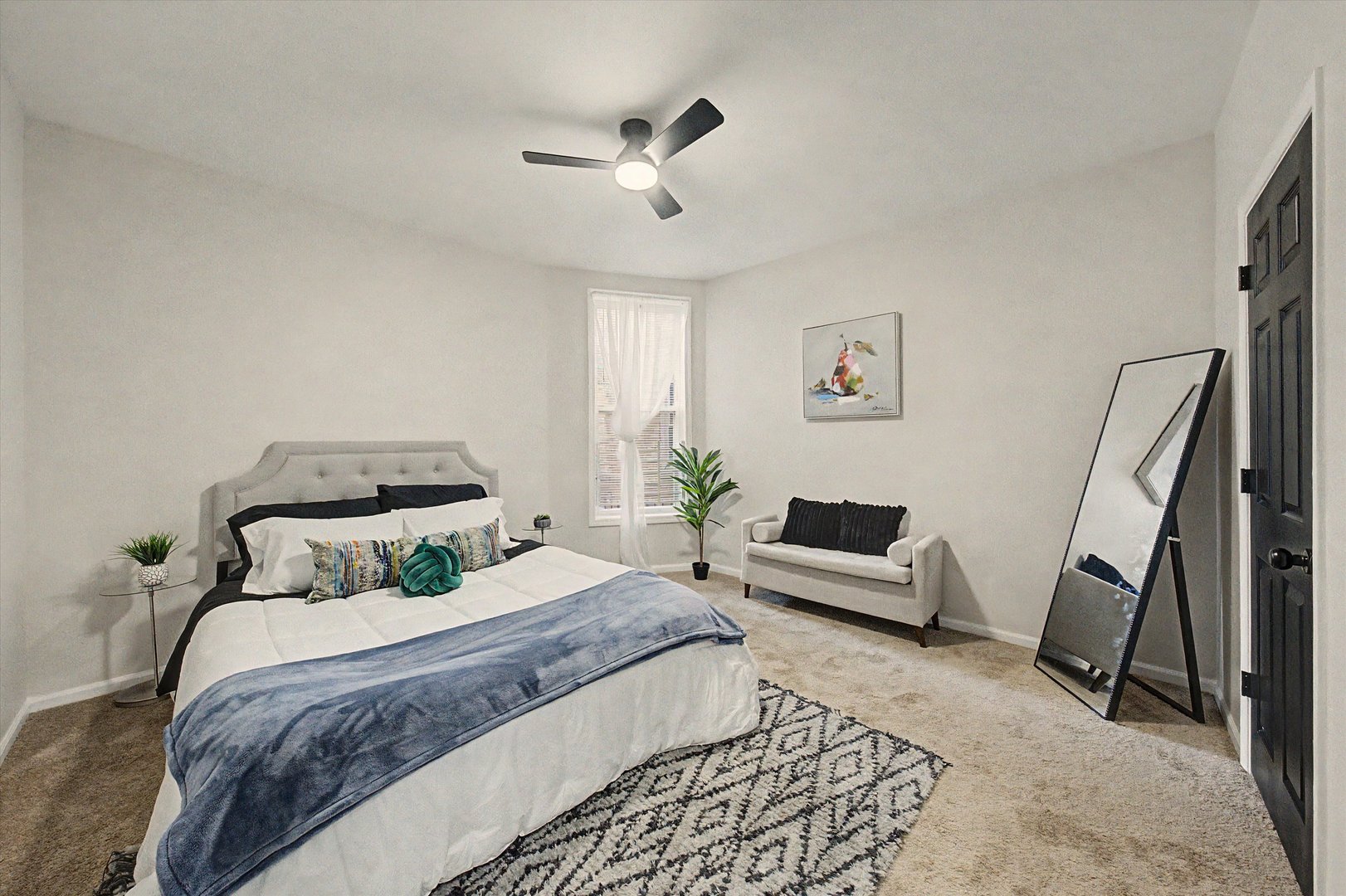 7641 South Phillips Avenue Chicago IL 60649
