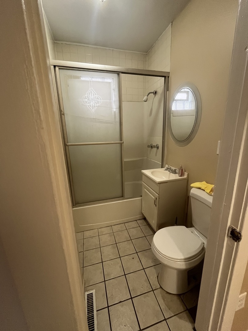 8220 South South Shore Drive Chicago IL 60617