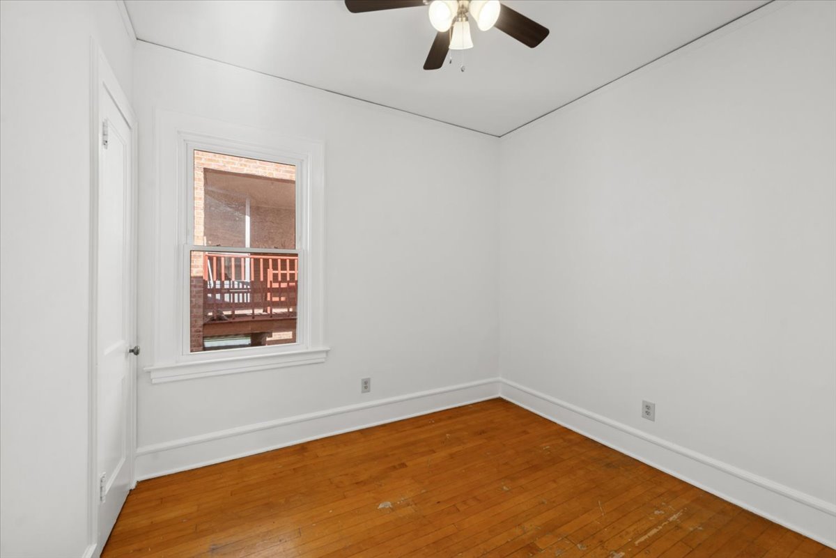 7252 North Bell Avenue Chicago IL 60645