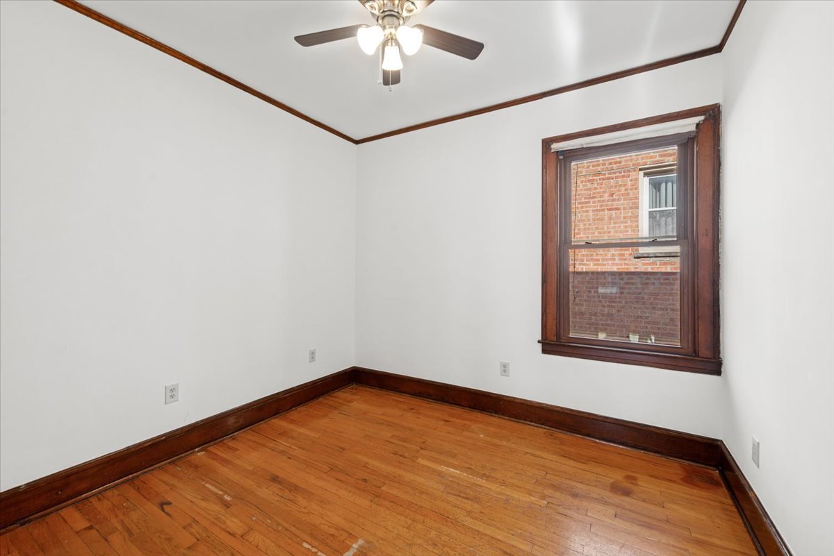 7252 North Bell Avenue Chicago IL 60645