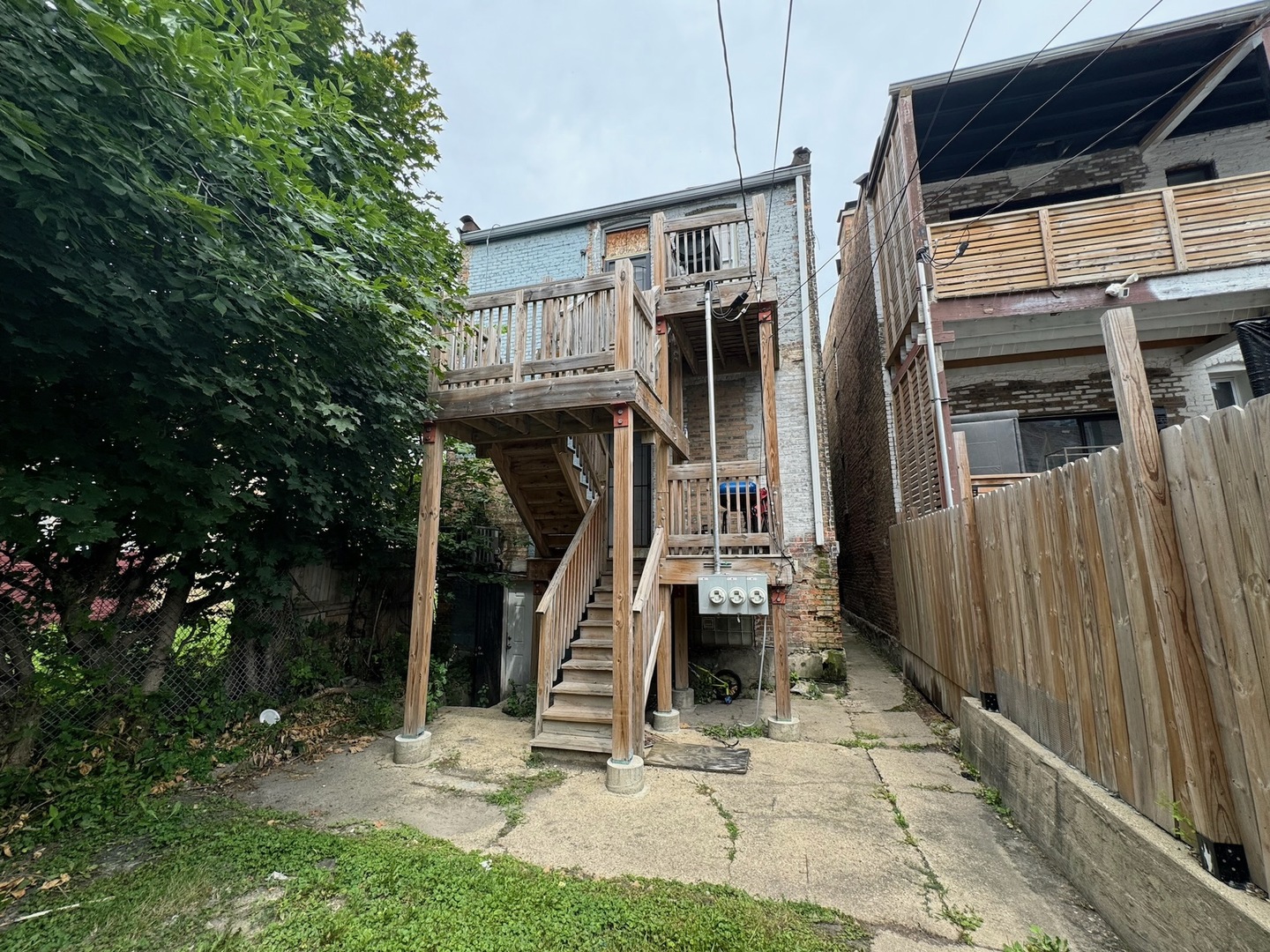 3833 West Arthington Street Chicago IL 60624