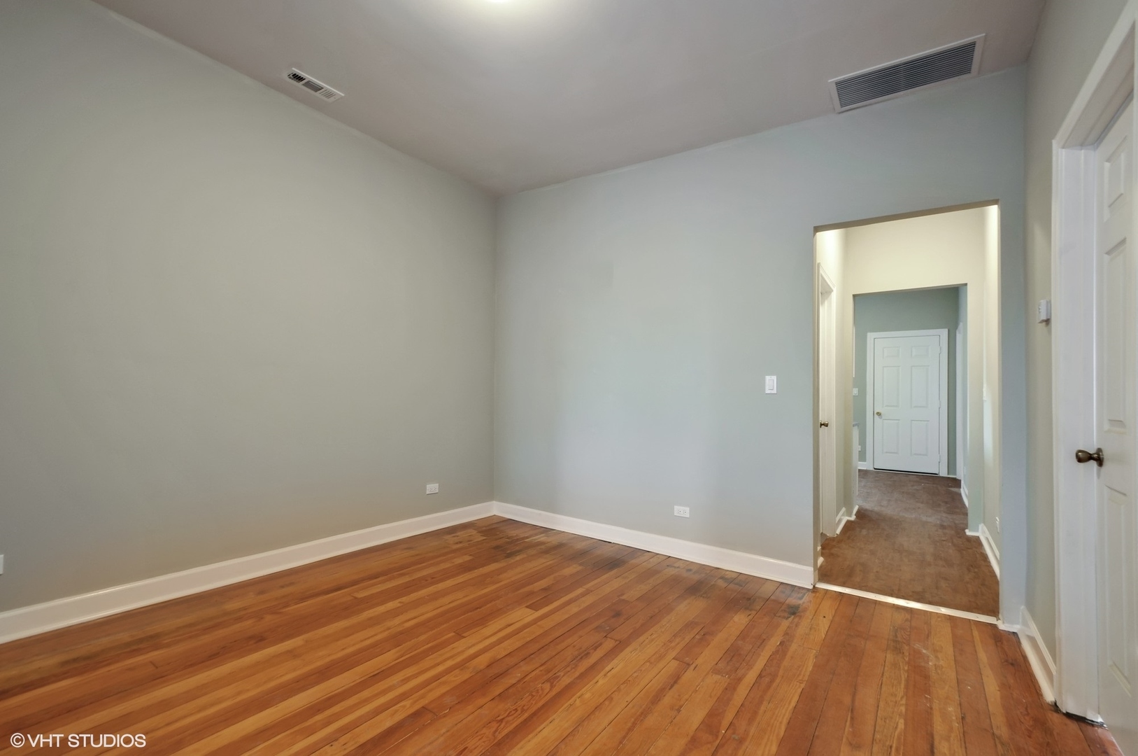 3833 West Arthington Street Chicago IL 60624