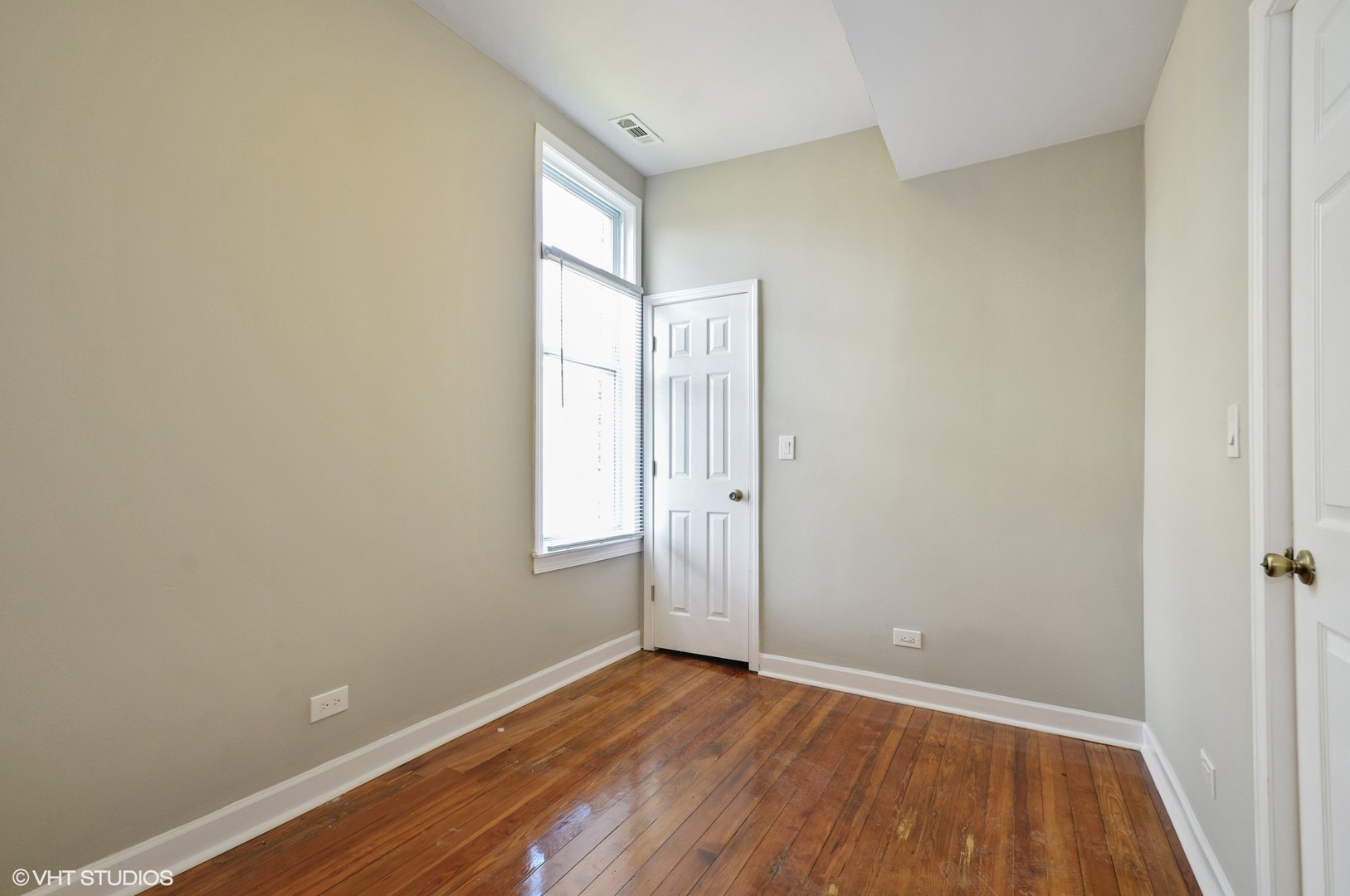 3833 West Arthington Street Chicago IL 60624