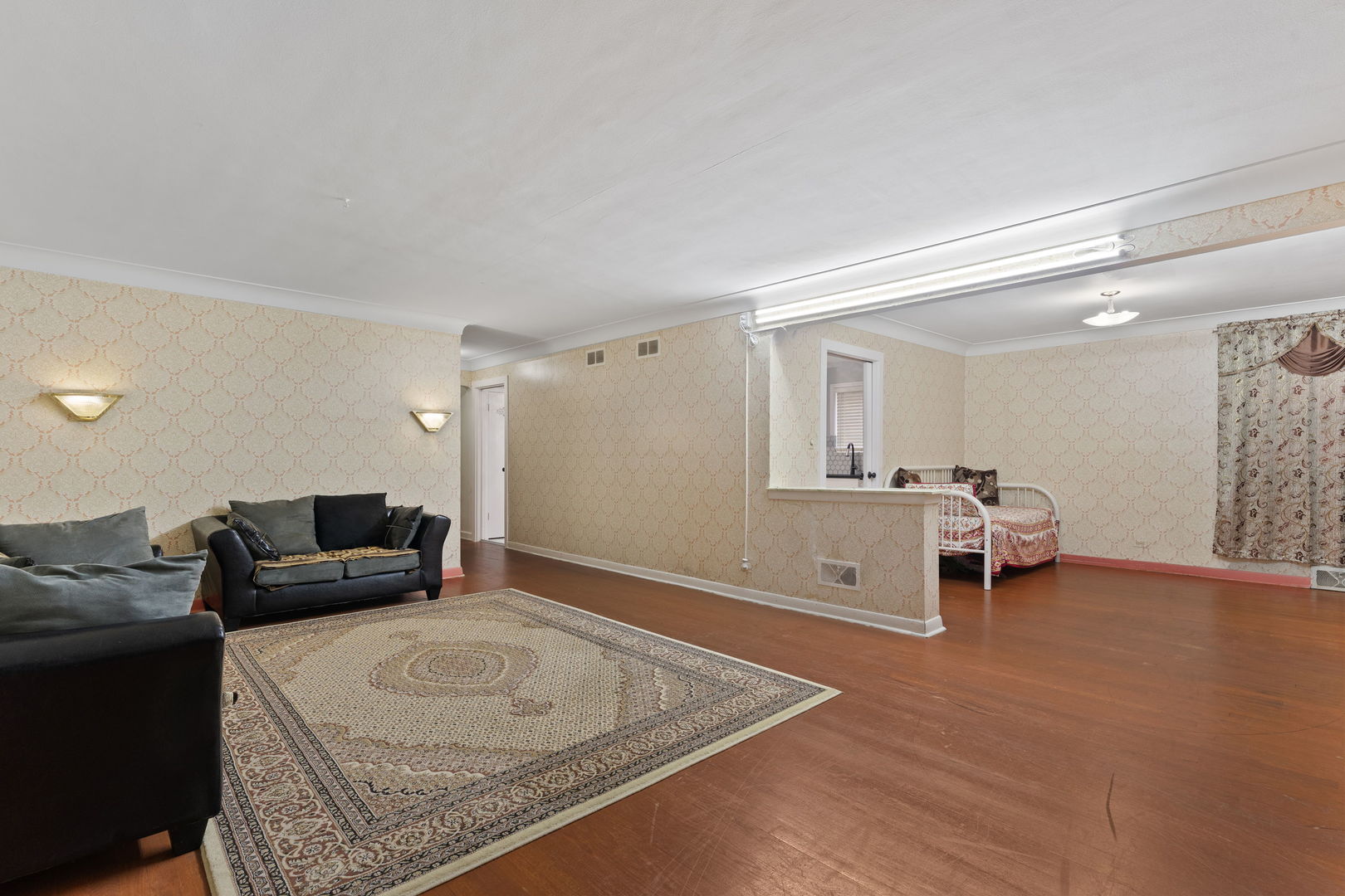 3025 West Rosemont Avenue Chicago IL 60659