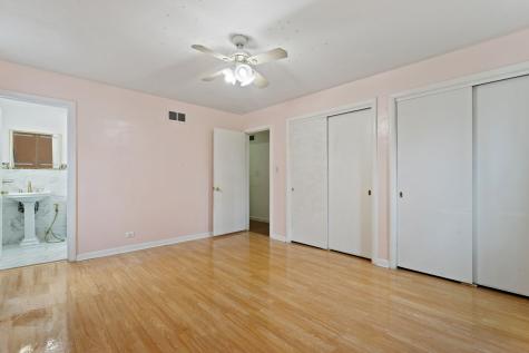 3025 West Rosemont Avenue Chicago IL 60659