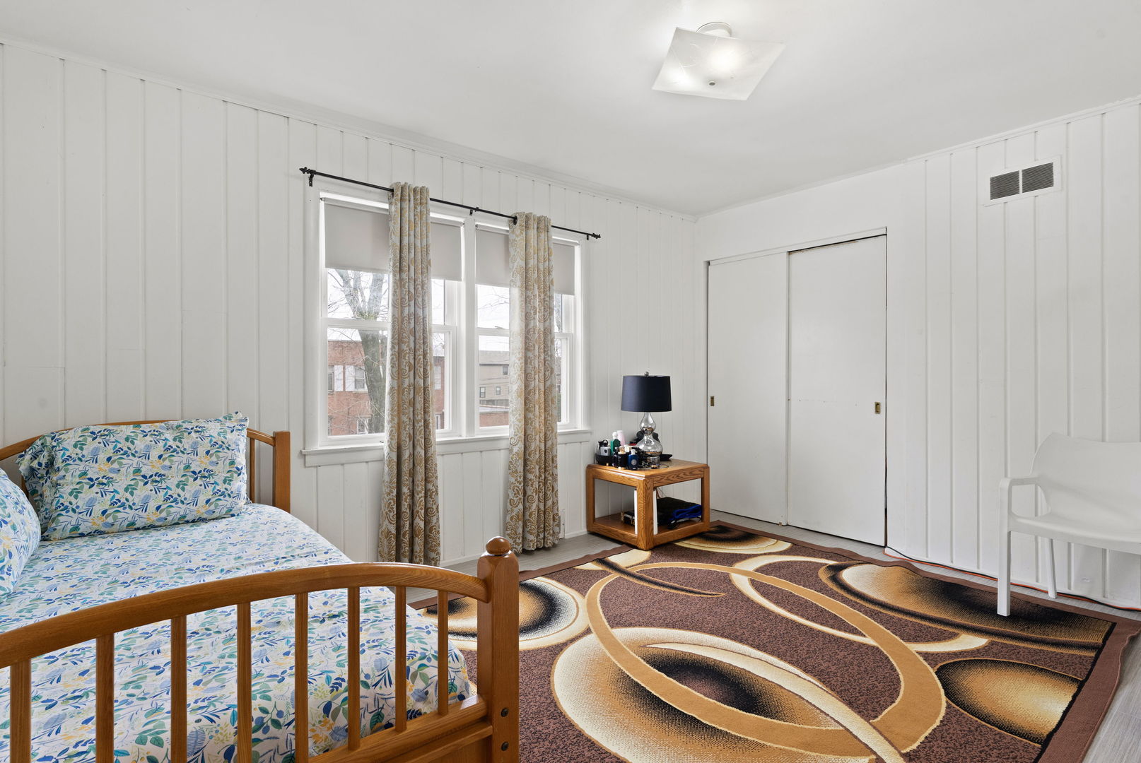 3025 West Rosemont Avenue Chicago IL 60659