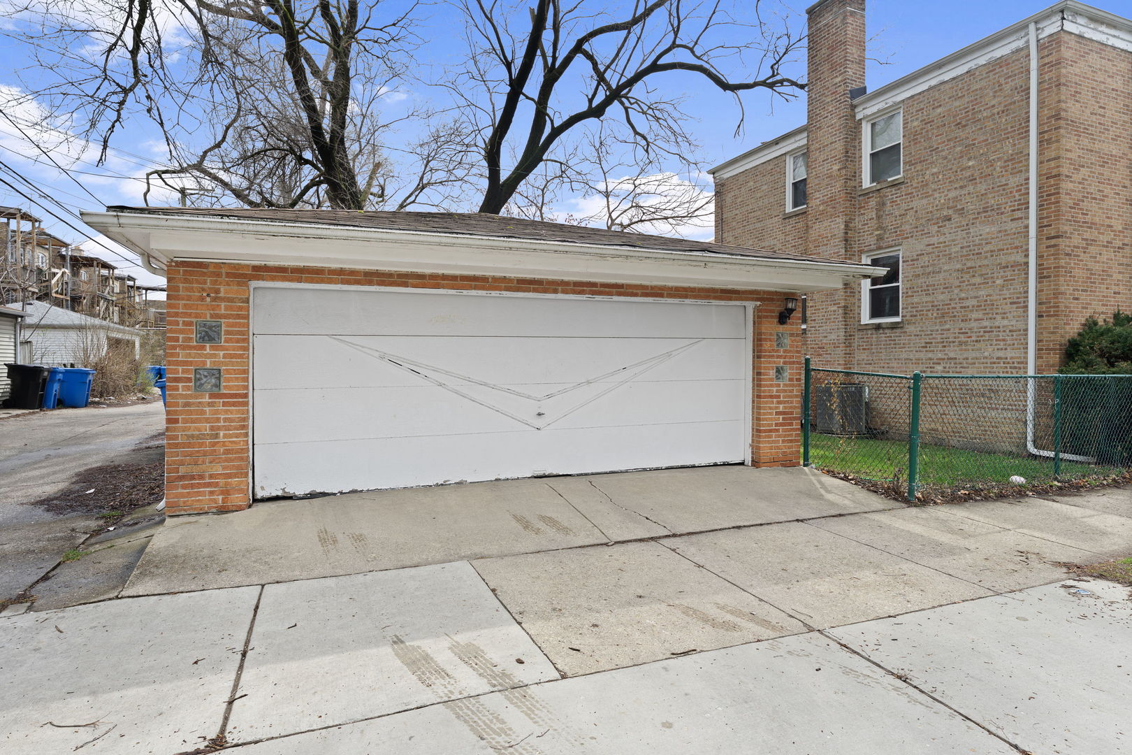 3025 West Rosemont Avenue Chicago IL 60659