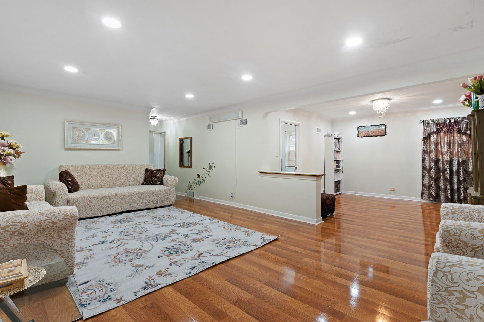 3025 West Rosemont Avenue Chicago IL 60659