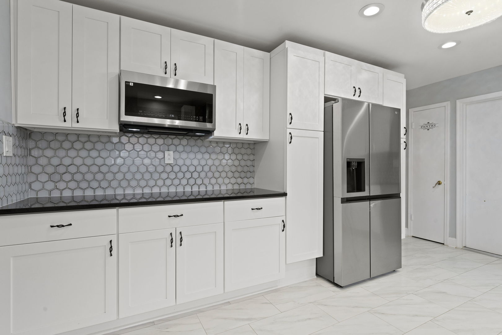 3025 West Rosemont Avenue Chicago IL 60659
