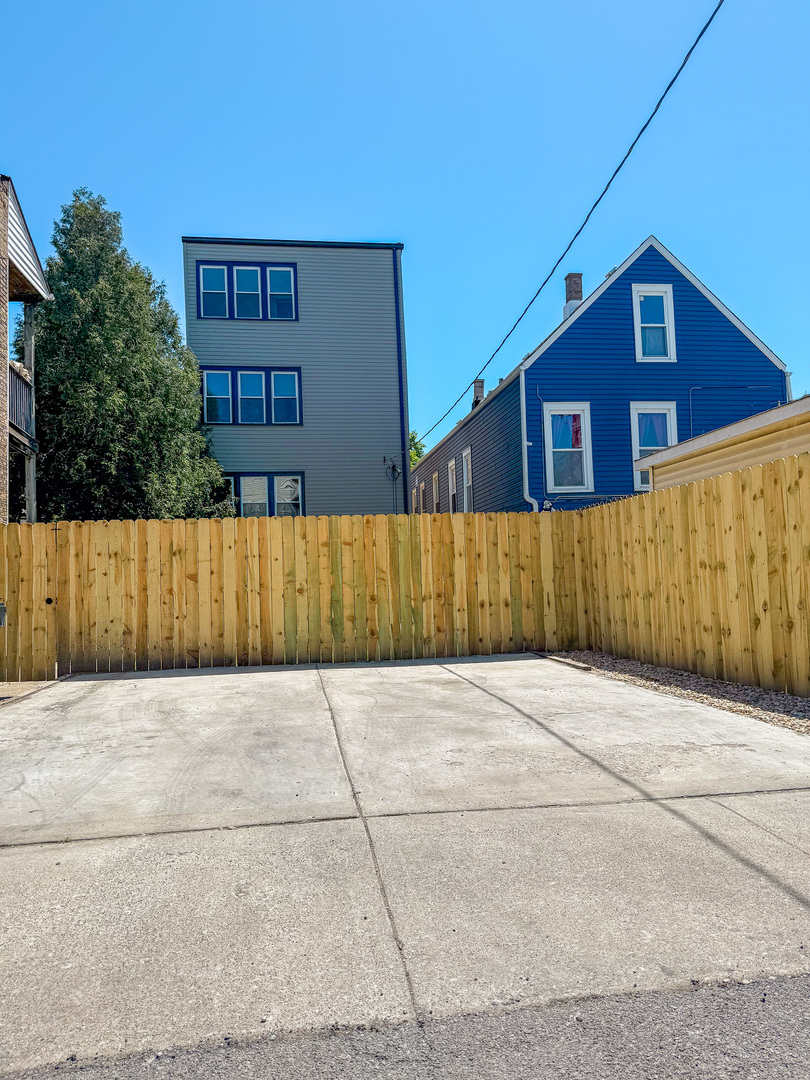 3608 West Wolfram Street Chicago IL 60618