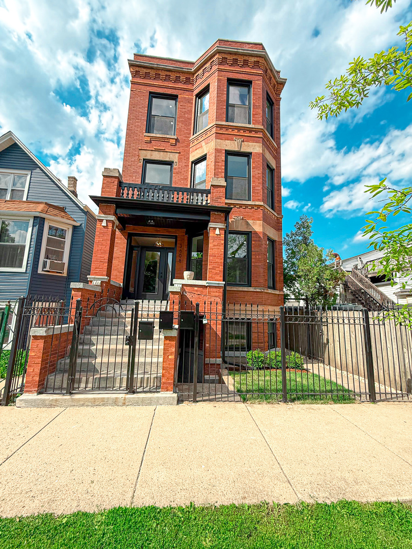 3608 West Wolfram Street Chicago IL 60618