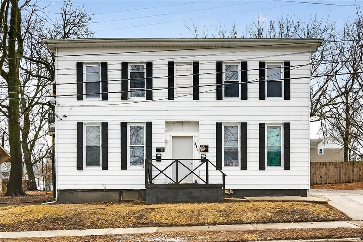 314 West Wood Street Bloomington IL 61701