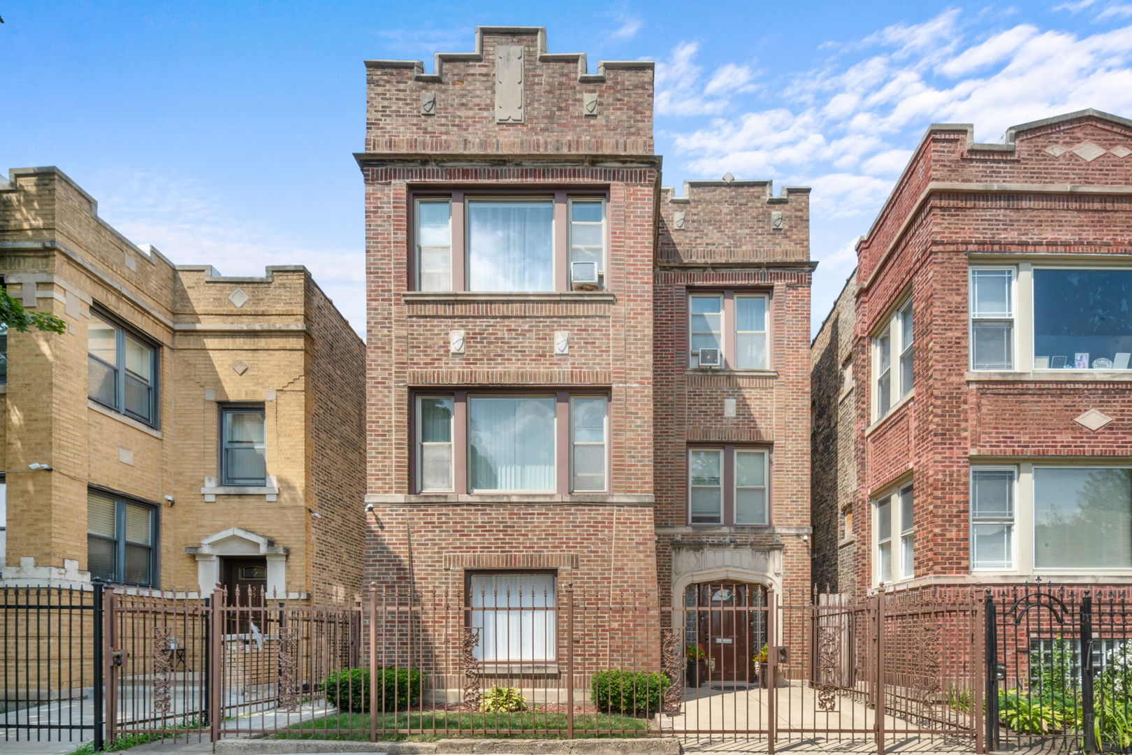 5540 West Congress Parkway Chicago IL 60644