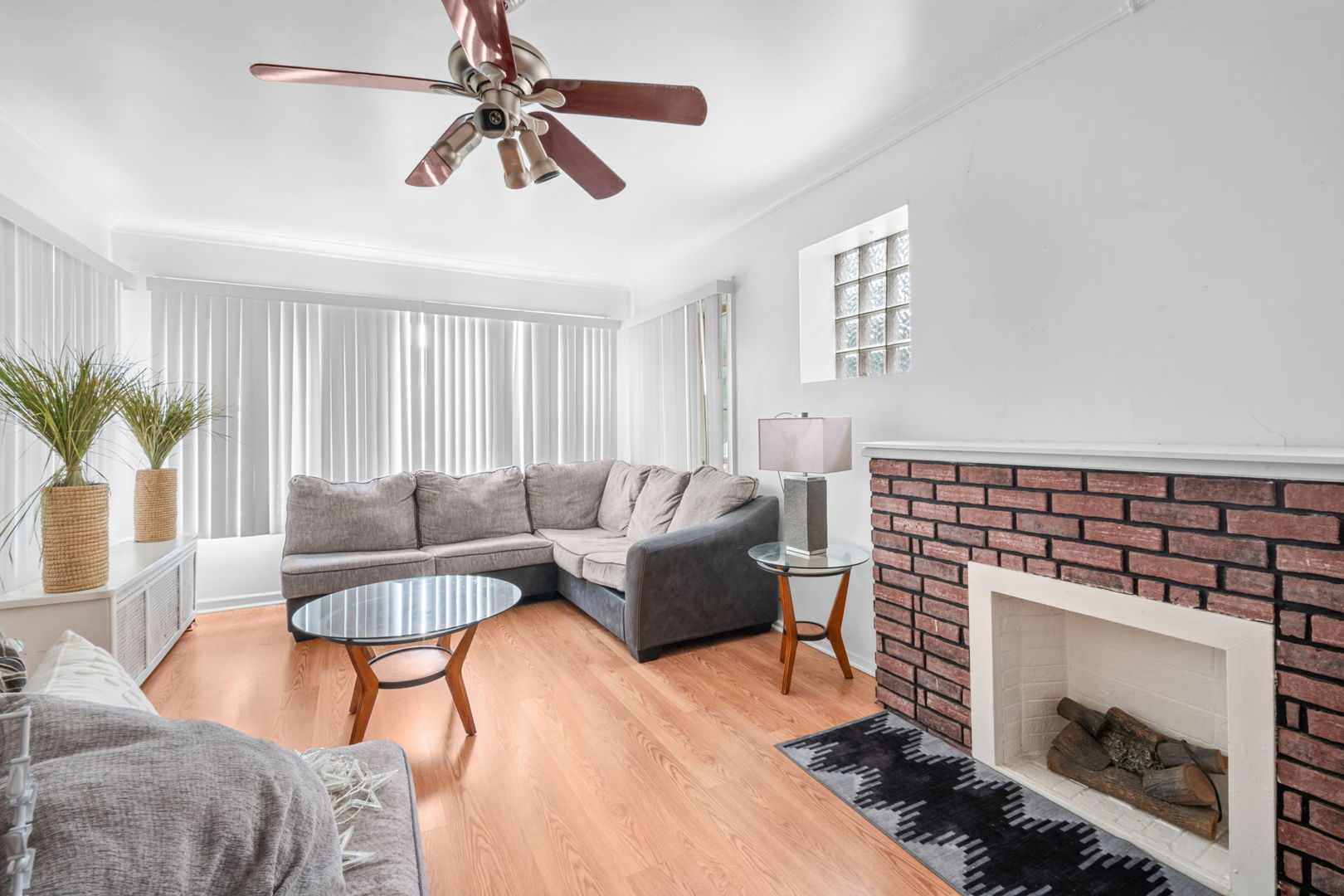 5540 West Congress Parkway Chicago IL 60644