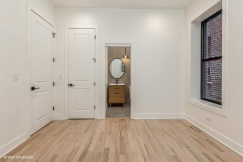 1053 North Damen Avenue Chicago IL 60622