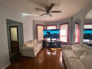 7512 South Peoria Street Chicago IL 60620