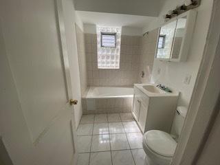 7512 South Peoria Street Chicago IL 60620