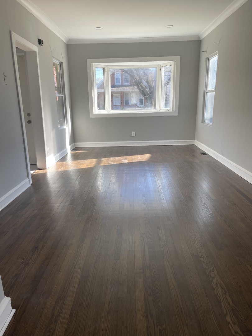 10730 South Lafayette Avenue Chicago IL 60628