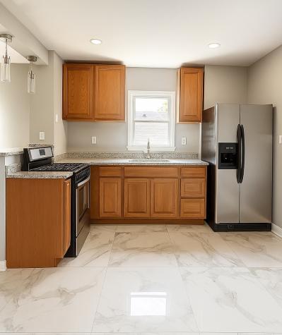 10730 South Lafayette Avenue Chicago IL 60628