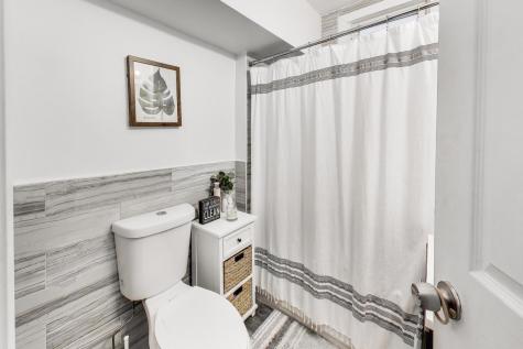 2955 North Gresham Avenue Chicago IL 60618