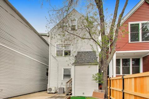2955 North Gresham Avenue Chicago IL 60618