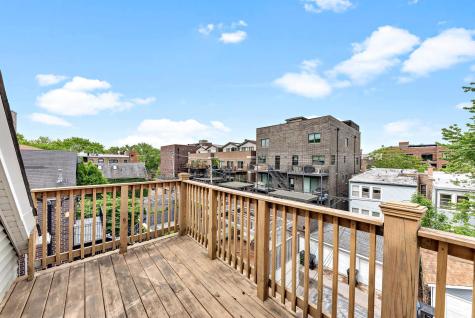 3722 North Bosworth Avenue Chicago IL 60613