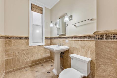 3722 North Bosworth Avenue Chicago IL 60613