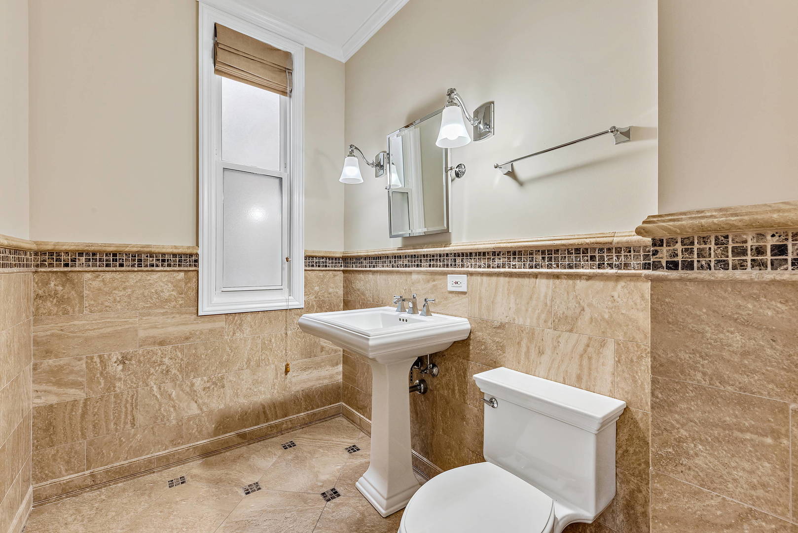 3722 North Bosworth Avenue Chicago IL 60613