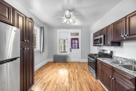 3722 North Bosworth Avenue Chicago IL 60613
