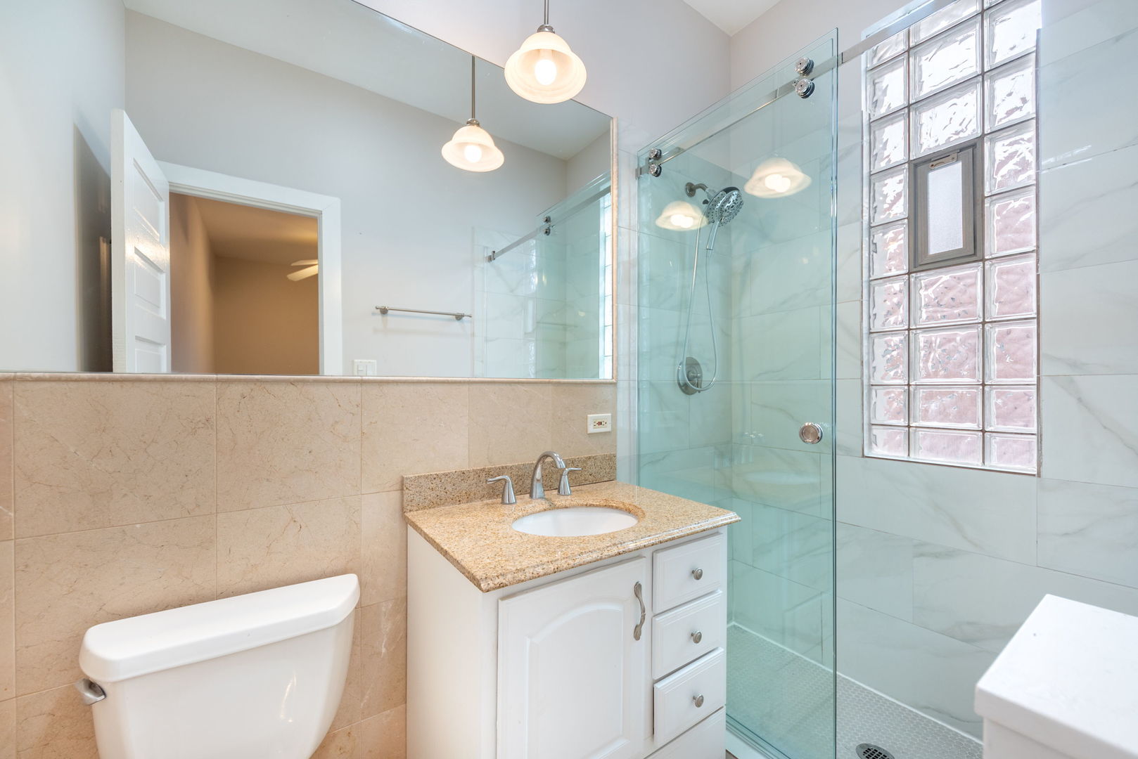 3722 North Bosworth Avenue Chicago IL 60613