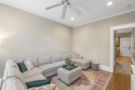 3722 North Bosworth Avenue Chicago IL 60613