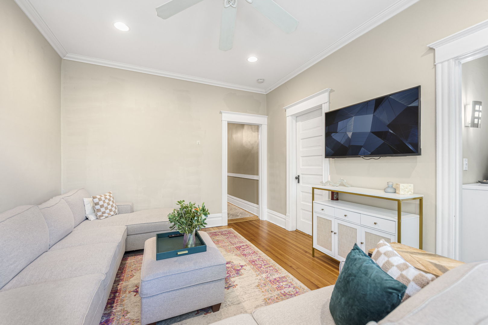 3722 North Bosworth Avenue Chicago IL 60613