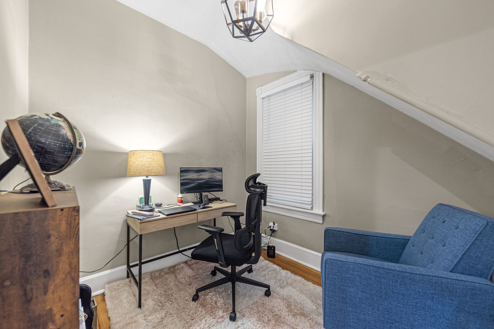 3722 North Bosworth Avenue Chicago IL 60613