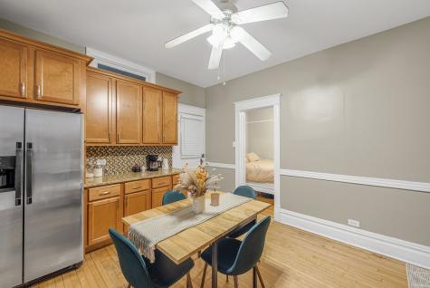3722 North Bosworth Avenue Chicago IL 60613
