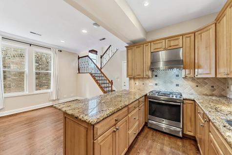 3722 North Bosworth Avenue Chicago IL 60613