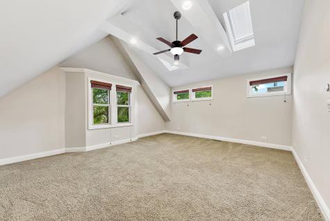 3722 North Bosworth Avenue Chicago IL 60613